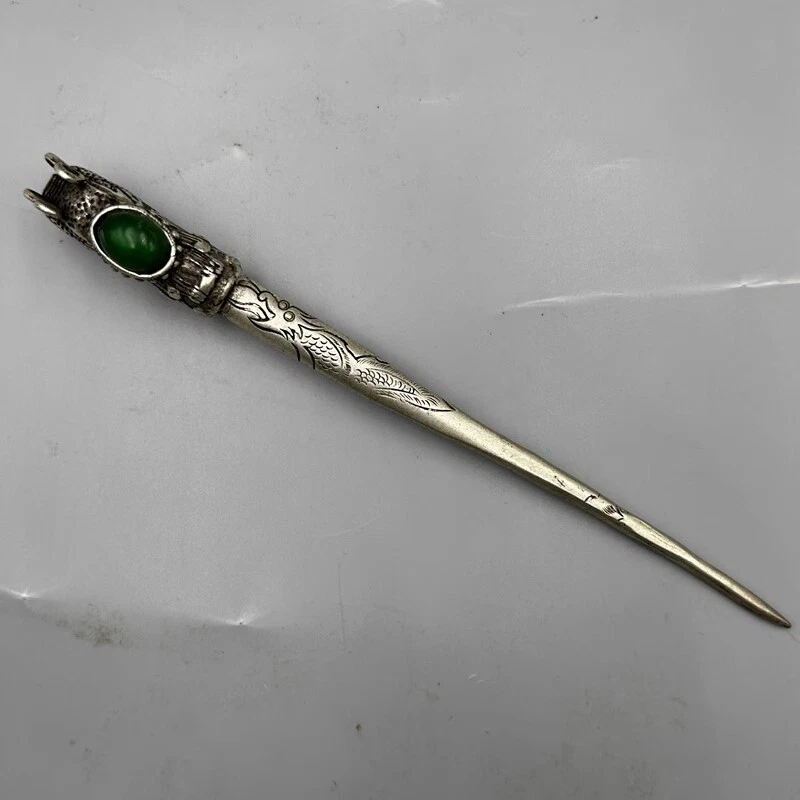 Horquilla de plata tibetana antigua con incrustaciones de jade verde, dragón chino hecho a mano Foto 2 de 4