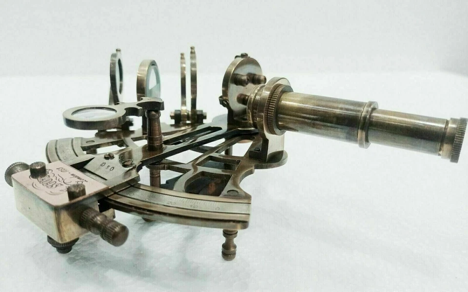 Nautical Brass Antique J. Scott Sextant with Working Marine Vintage Hardwood Box - Image 3 of 4