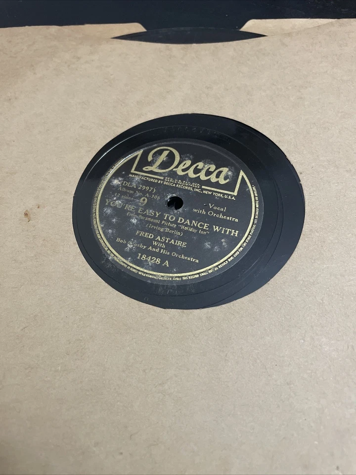 Bing Crosby 6 X 78 rpm: Song Hits From Holiday Inn - Decca 306 - 18M Series 1942 Foto 2 de 4