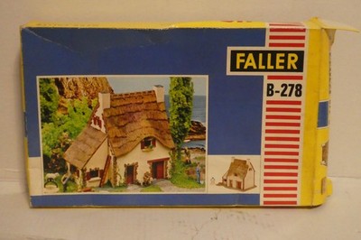 FALLER AMS B-278  FISCHERHAUS MIT REETDACH, KOMPLETT, UNGEBAUT !!!! TOP