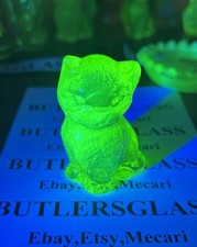 Boyd Glass Vaseline Cat Miss Cotton