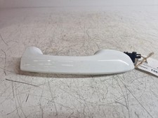 VOLKSWAGEN TOURAN 5T MK2 2017 LEFT FRONT OUTER DOOR HANDLE 5TA837205AGRU
