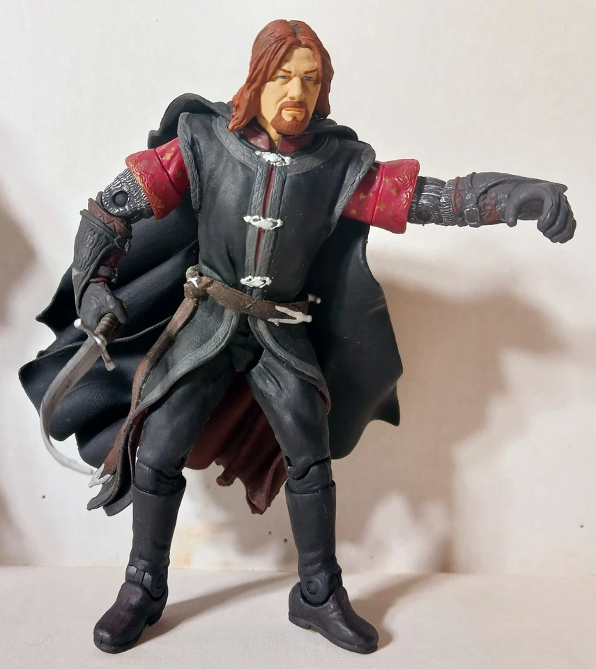 Lote de 3 figuras de acción de El Señor de los Anillos BOROMIR Aragorn y URUK-HAI Marvel LOTR Foto 4 de 4
