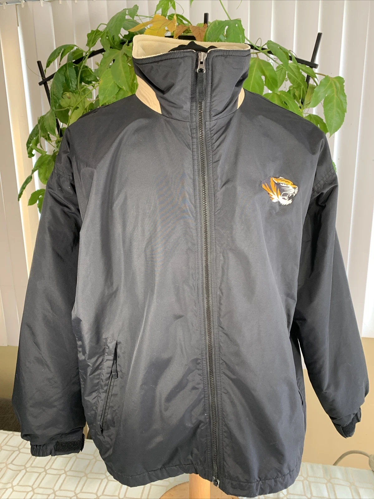 Columbia MISSOURI TIGERS University Logos Athletic Rain Coat Jacket Men’s Large