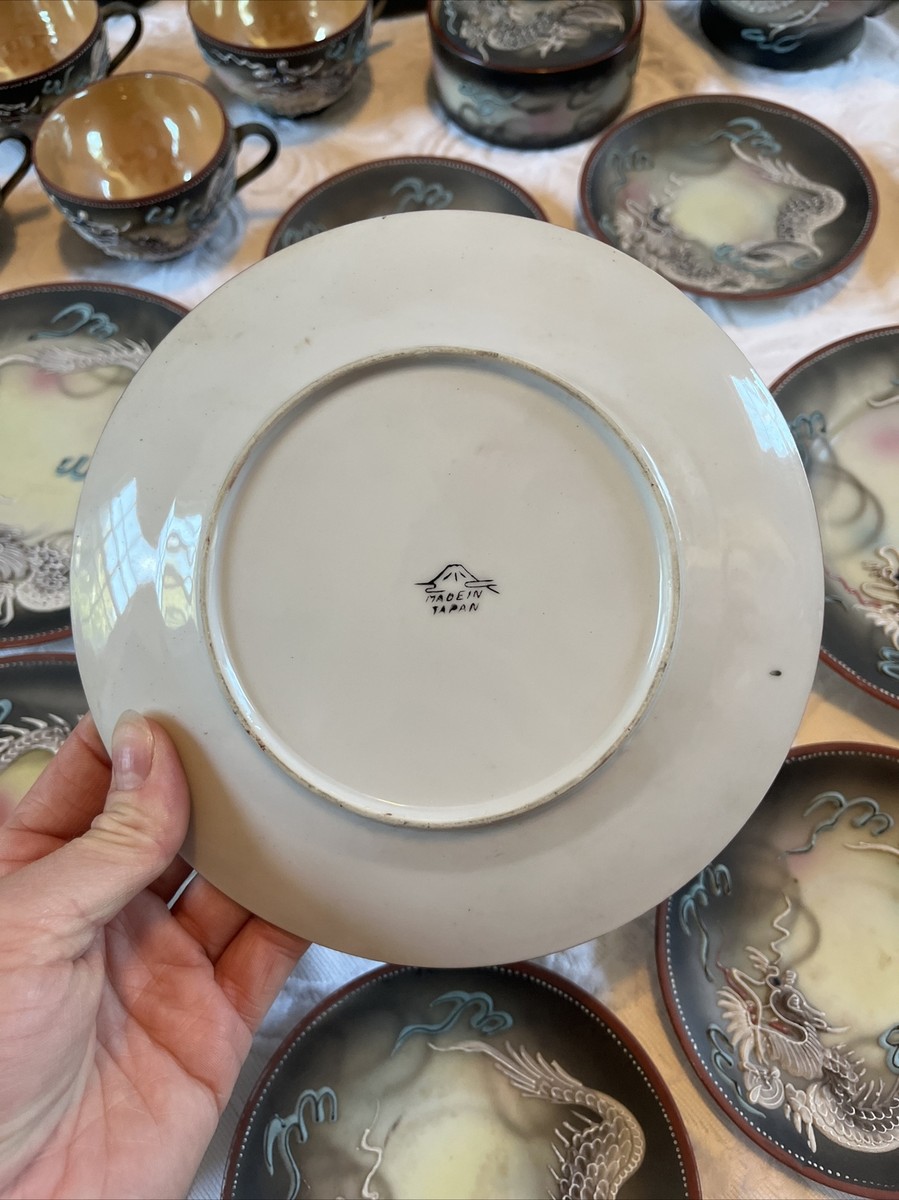 1960s Vintage 29-Piece Dragonware Tea Set Hand Painted Moriage