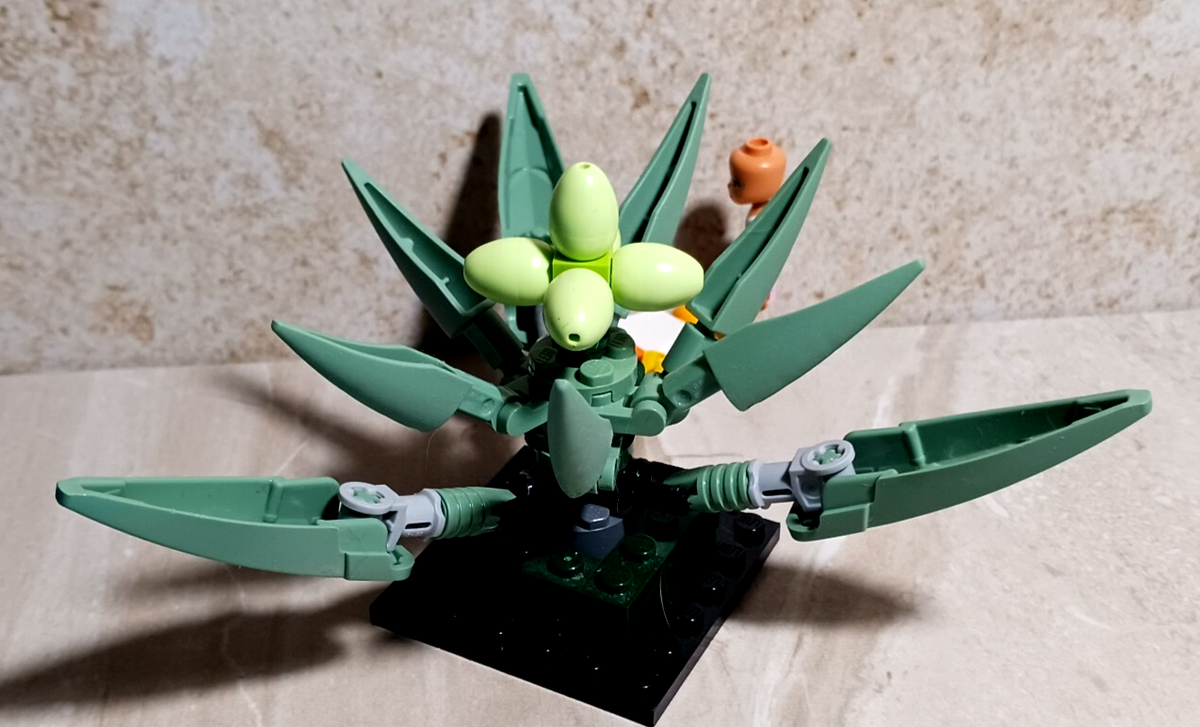LEGO Alien Planet Flower People Eater STAR WARS Plant SWORD Plant