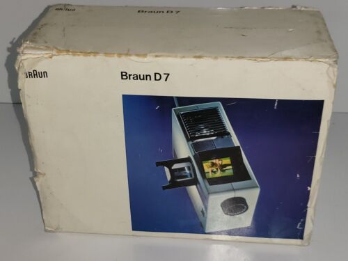 Proiettore diapositiva True Vintage Braun Design tipo D7. - Foto 1 di 7