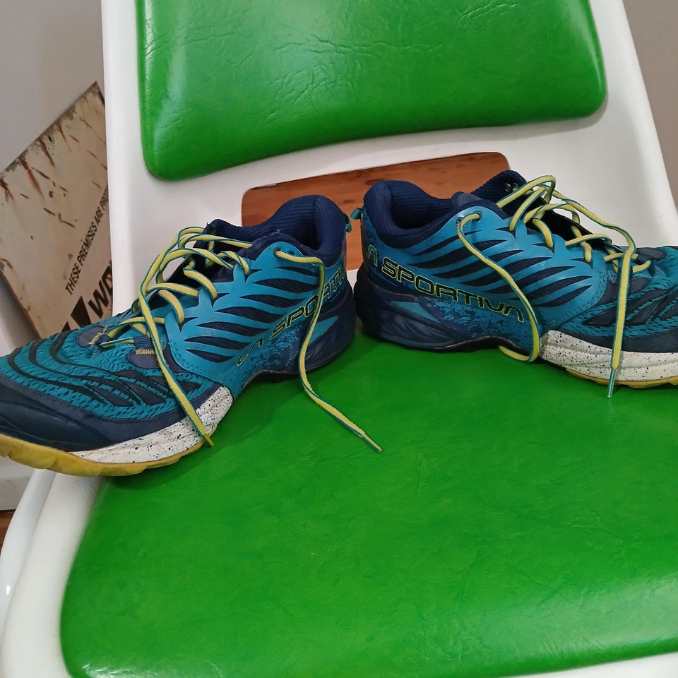 Zapatos para correr La Sportiva Akasha Trail Rocker para hombre - talla US 12 - azul Gorpcore Foto 3 de 4