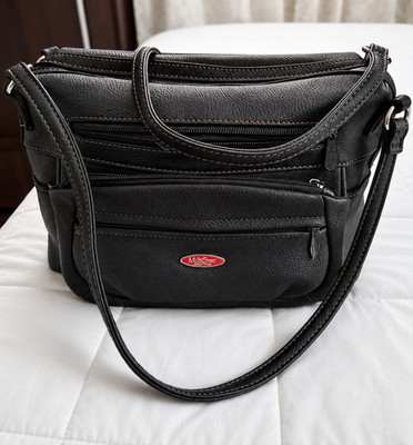 Women's MultiSac Black Solid Shoulder Bag Zipper Accents Pebbled Classic