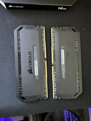 Corsair Dominator Platinum RGB DDR4 16GB(2x8) 3200MHz