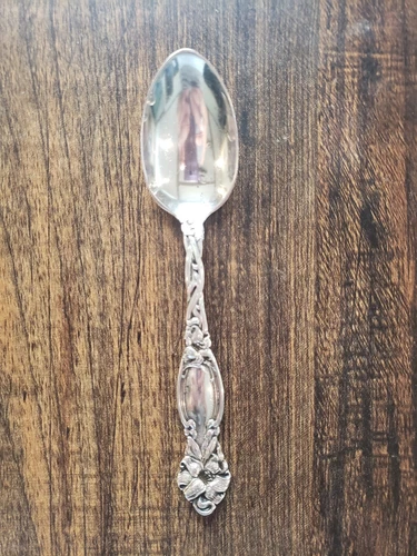 Antique Frontenac (Sterling, 1903) by International Silver Spoon ART Nuevo