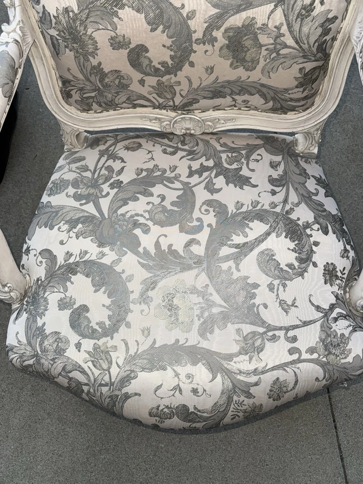 Beautiful Antique French Louis XV Chair White & Grey Vintage  - Image 4 of 4