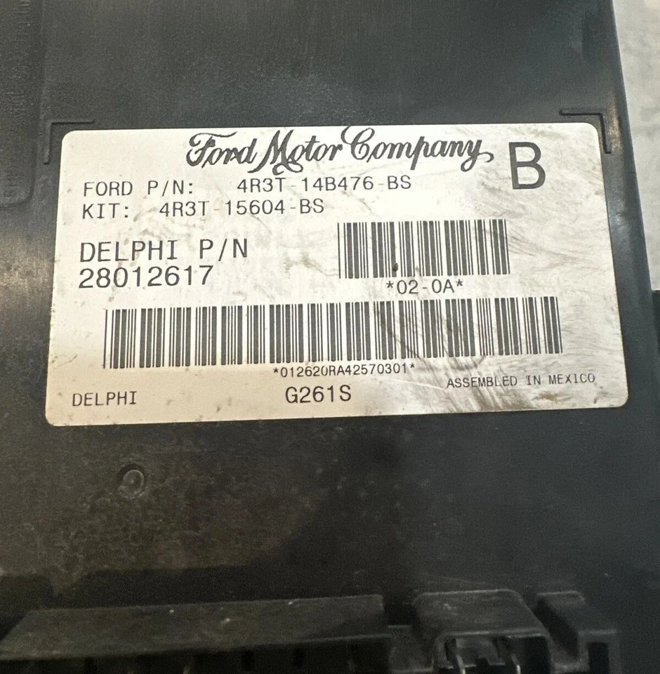 Body Control Module Fuse Box For 2005-2006 Ford Mustang P/N 4R3T-14B476-BS 2004 - Image 3 of 3