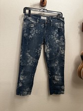    Free People Floral Pattern Super Cute Cropped Jeans EXCELLENT CONDITION   