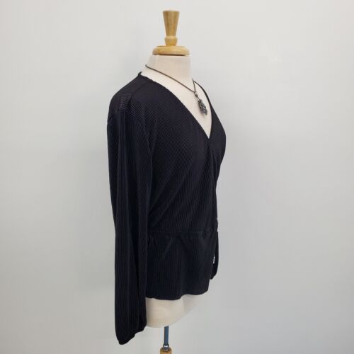 Maurices Plisse Faux Wrap Peplum Blouse Top Womens 2XL Black Long Sleeve V-Neck - Picture 2 of 14