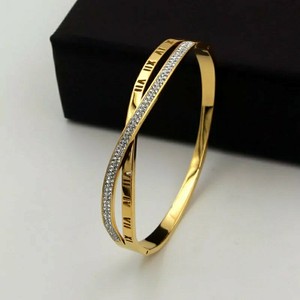 cartier ring roman numeral