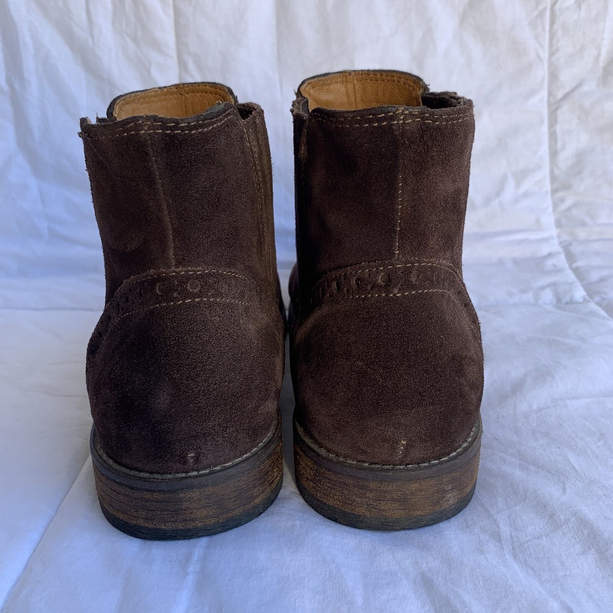 Johnston & Murphy J&M 1850 Brown Suede Casual Shoes Boots  display picture 1