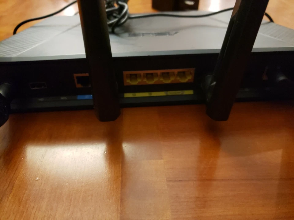 ASUS Gigabit Wireless Router FAST !! - 1734 Mbps - Image 3 of 4