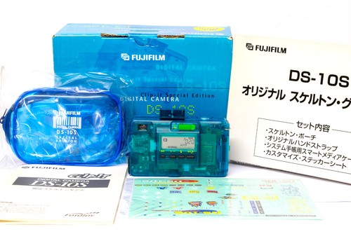 Limited Edition Fujifilm DS-10S digital camera boxed w. 2MB 5V Smart Media Card! - Picture 3 of 9