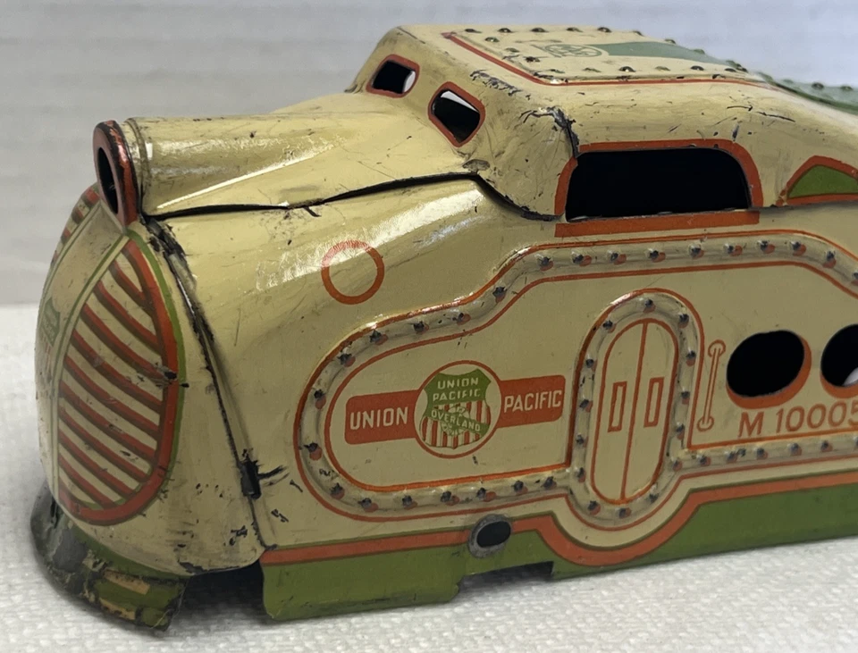 VINTAGE MARX O-GAUGE M10005 UNION PACIFIC LOCOMOTIVE SHELL ONLY - Image 2 of 4