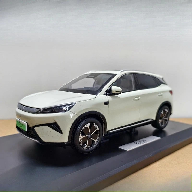 Original 1:18 BYD ATTO3 Yuan PLUS EV  Alloy Car Model Collector Edition - Image 3 of 4