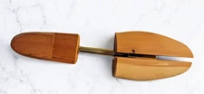 1 LEFT Cedar Wood Shoe Keeper By Rochester Shoe Tree Co. Size Large (12-Inch)