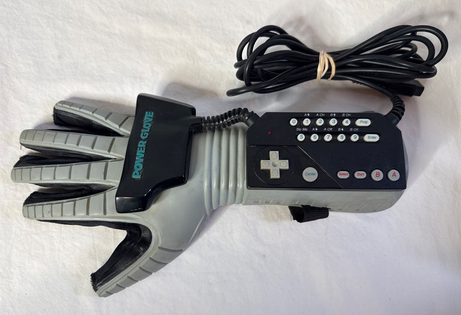 Vintage 1989 Authentic Nintendo NES Power Glove Controller Only - UNTESTED
