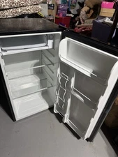 GIANNA 3.2 cu. ft. Single Door Mini Refrigerator with Freezer, Adjustable Thermo