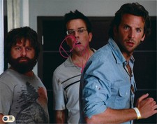 BRADLEY COOPER SIGNED 14x11 PHOTOGRAPH PHIL THE HANGOVER (ACG CERT AG17068)