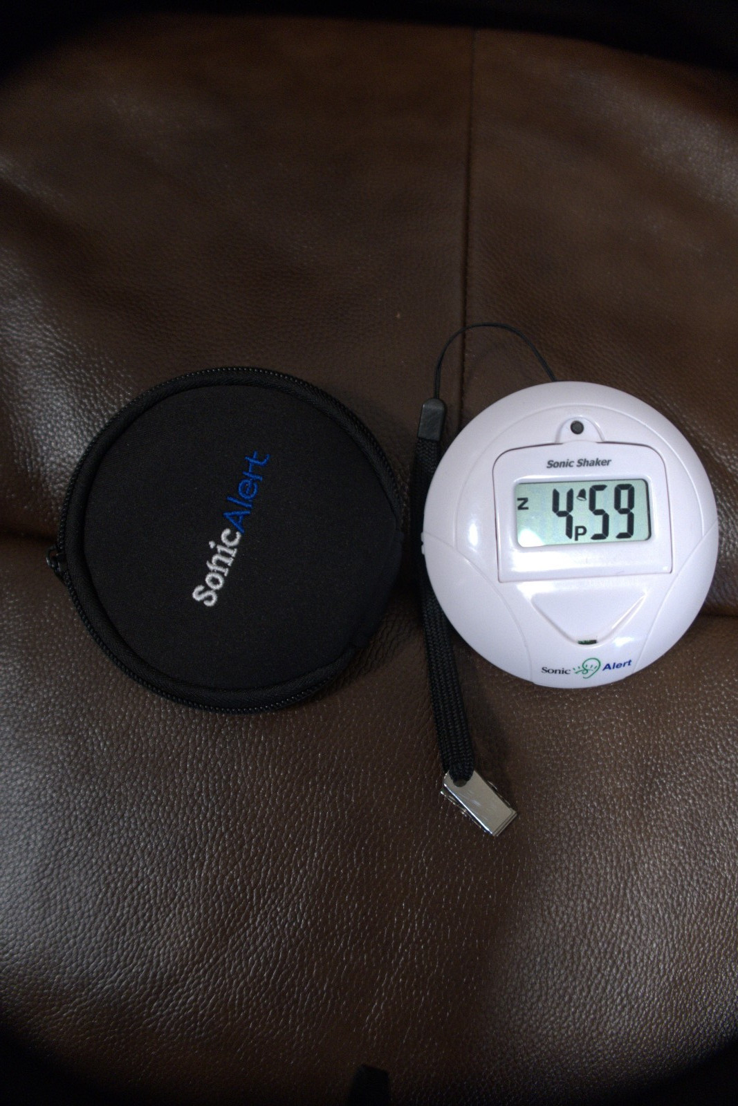 sonic alert sonic shaker vibrating portable traveling mini alarm clock photo sonic alert sonic shaker vibrating portable traveling mini alarm clock featured image