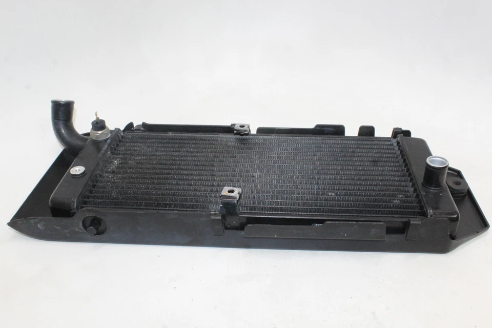 Honda Shadow Aero 750 Vt750c 2004 enfriador de motor radiador de refrigeración fabricante de equipos originales Foto 3 de 4