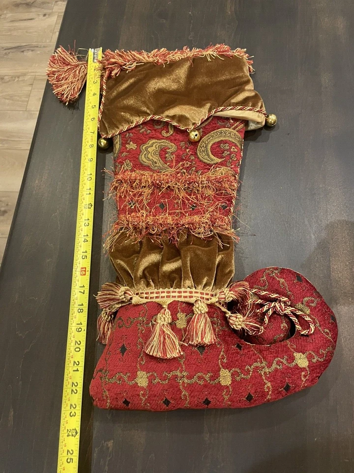 Рождественские чулки Bella Rose бордовое золото парча кисточки колокольчики бархат 23 дюйма б/у в отличном состоянии - Изображение 2 из 4