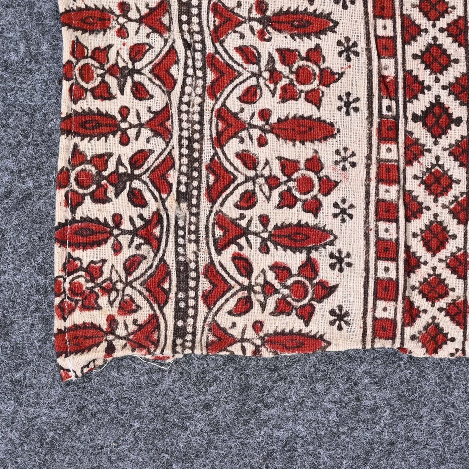 Hand Weaved Vintage Indian Decorative Cotton Reversible, Throws, Bedspread - Image 4 of 4