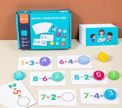 Pädagogisches Mathe Lernkarten-Set für Kinder. Lernen Sie grundlegende Mathematik durchs Spiel.