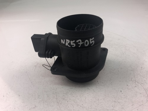 VW CADDY III Furgon 2KA, 2KH, 2CA, 2CH Luftmassenmesser 038906461B 2006 15444152