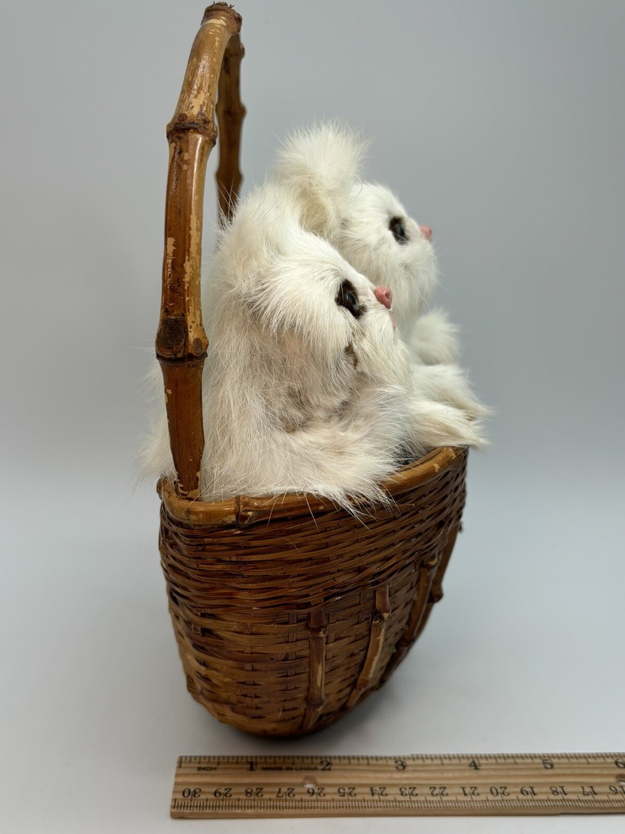 作家様、ベアーandキャット 小物セット 3 Cats Kittens Wicker Basket Rabbit Fur 7” Tabletop Or Wall
