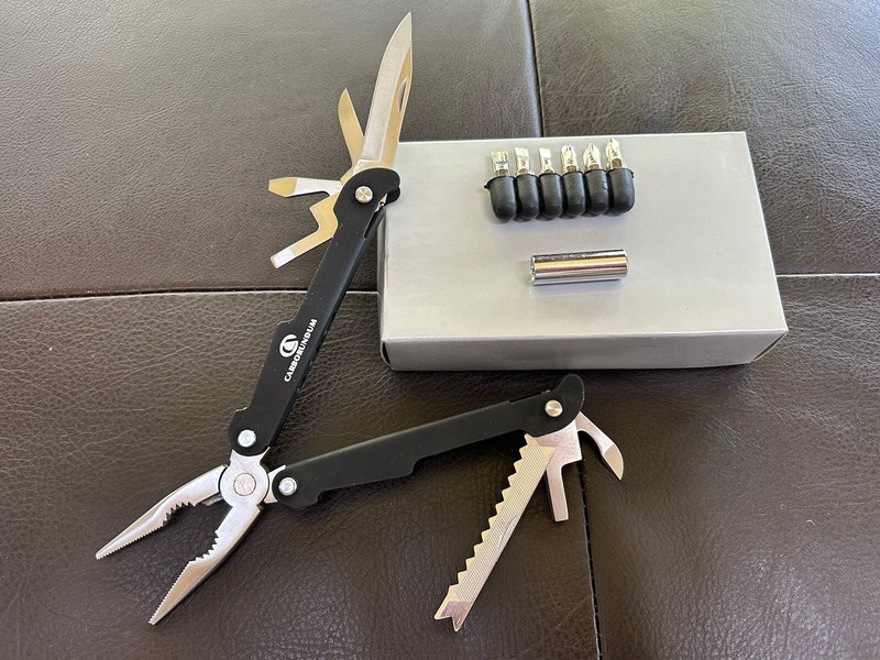 Quality 14 Function Multi Tool New In Box Carborundum Anti Shock Rubber Coating