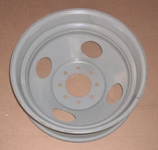 NEW 19.5x6 8 Lug Steel Wheel Chevy GM OEM ~ P30 Grumman Walk-in ~ Accuride 29015