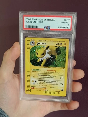 💫 SWIRL 💫 Pokemon Jolteon H12/H32 Skyridge Holo - PSA 8