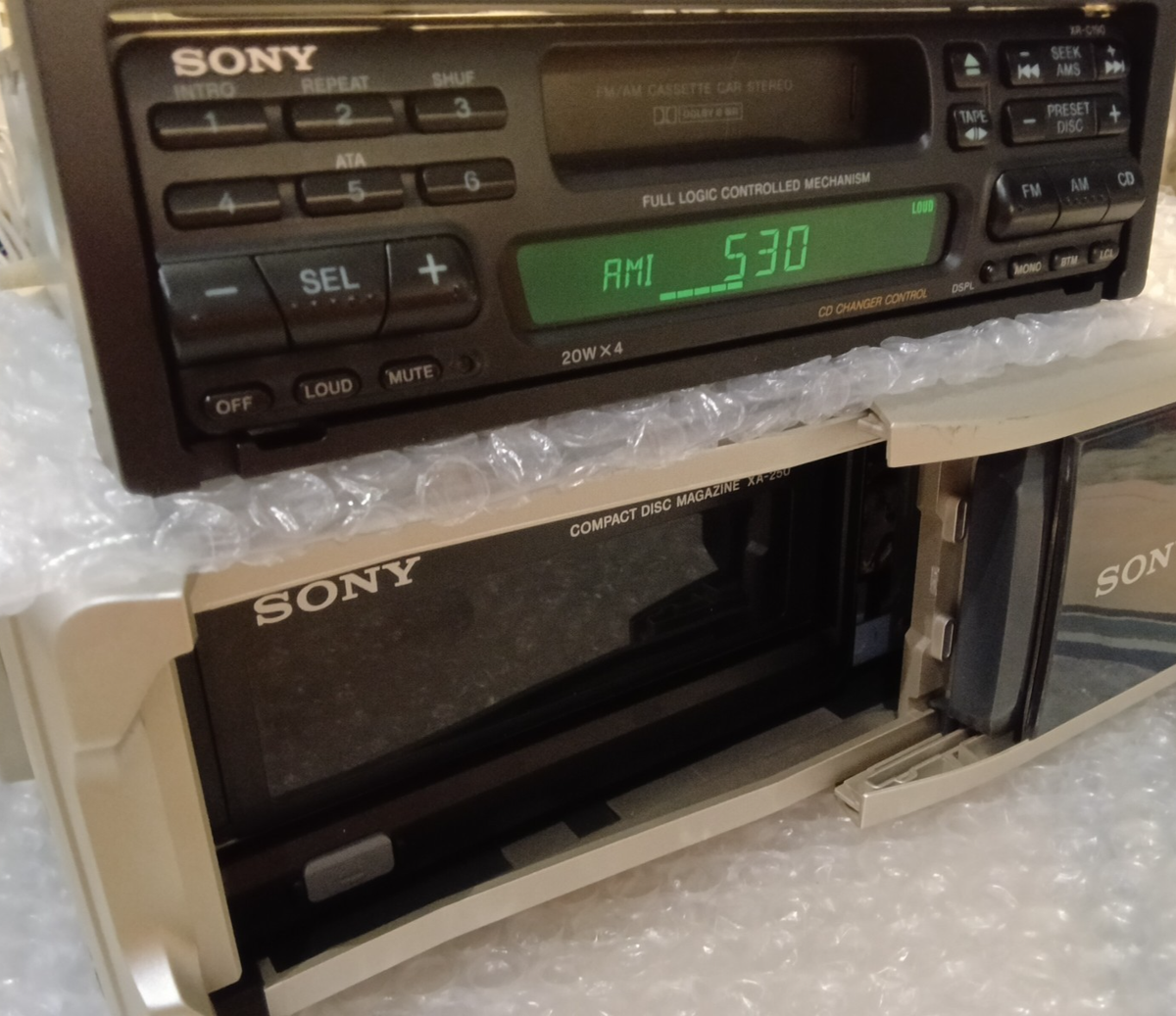 希少 SONY AM FM CDデッキ 1DIN CDX-C7100 棚2J12 VTG 90s Old School Sony Japan-made XR-C190 + CDX-727 Japan-made