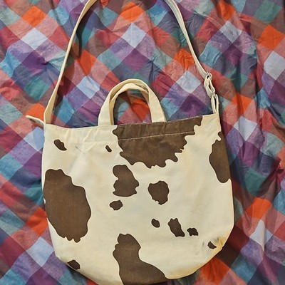 BAGGU Beige Brown Cow Print Tote Shoulder Bag Zip Snap Inner Pockets Strap