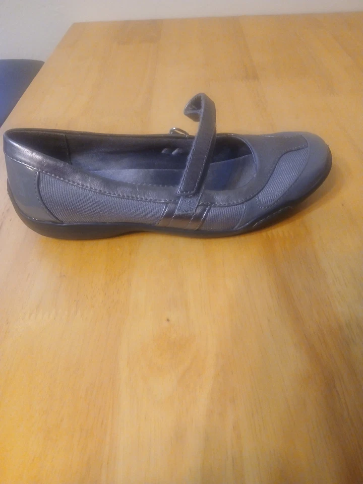 Gancho y bucle planos Mary Jane gris Merona Millie talla 51/2 Foto 4 de 4