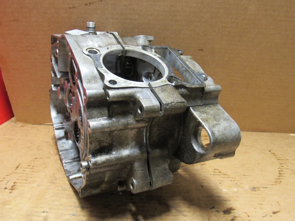 Yamaha SR185 1981 Exciter SR 185 estuches de motor estuches de manivela Foto 4 de 4