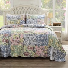 Emma Traditional Patchwork Floral Quilt Set 3-Piece Full/Queen