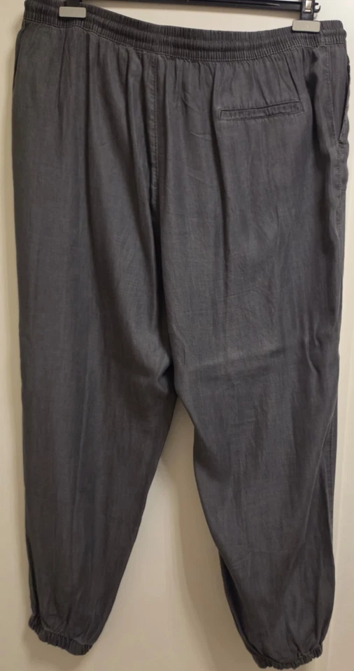 Neue Hose XL - Bild 2 von 4