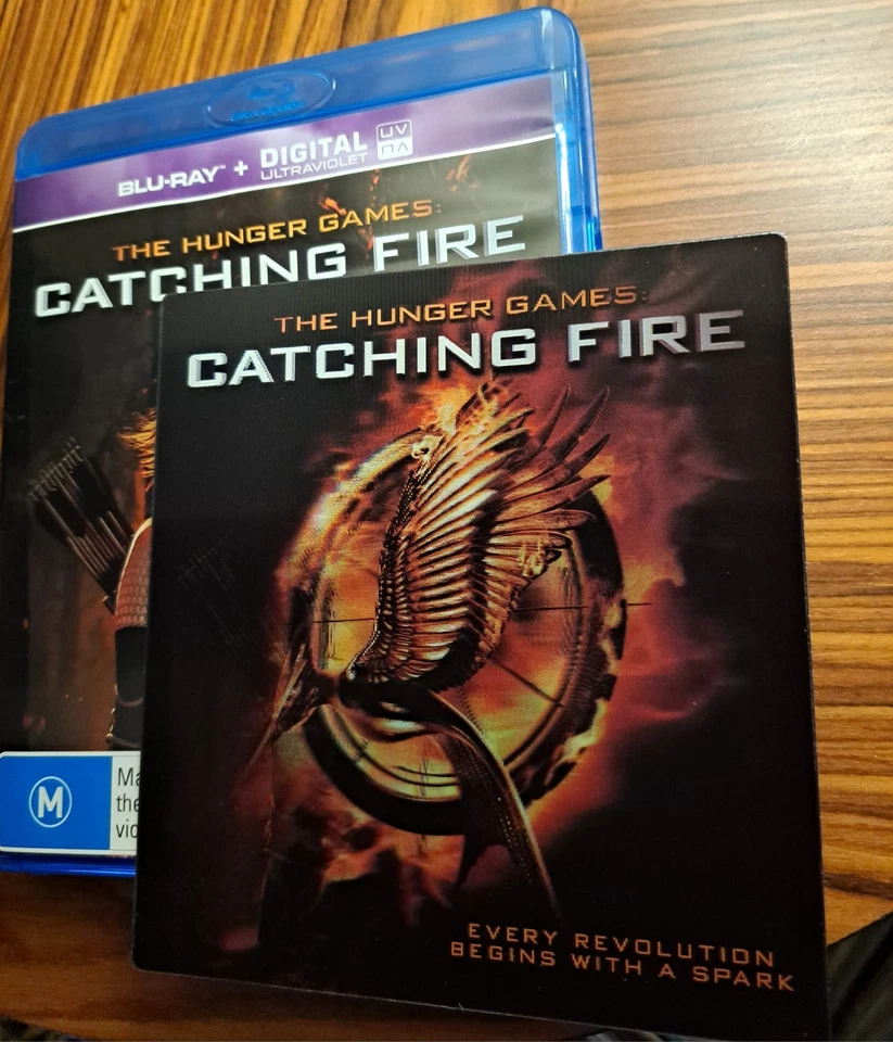 The Hunger Games Catching Fire Blu-ray 2013 2 Disc Limited Edition Holographic - Image 2 of 4