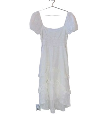 white floral lace midi dress Mac Duggal - White and Beige Floral Lace Fitted Short Sleeve Midi Dress main image 0