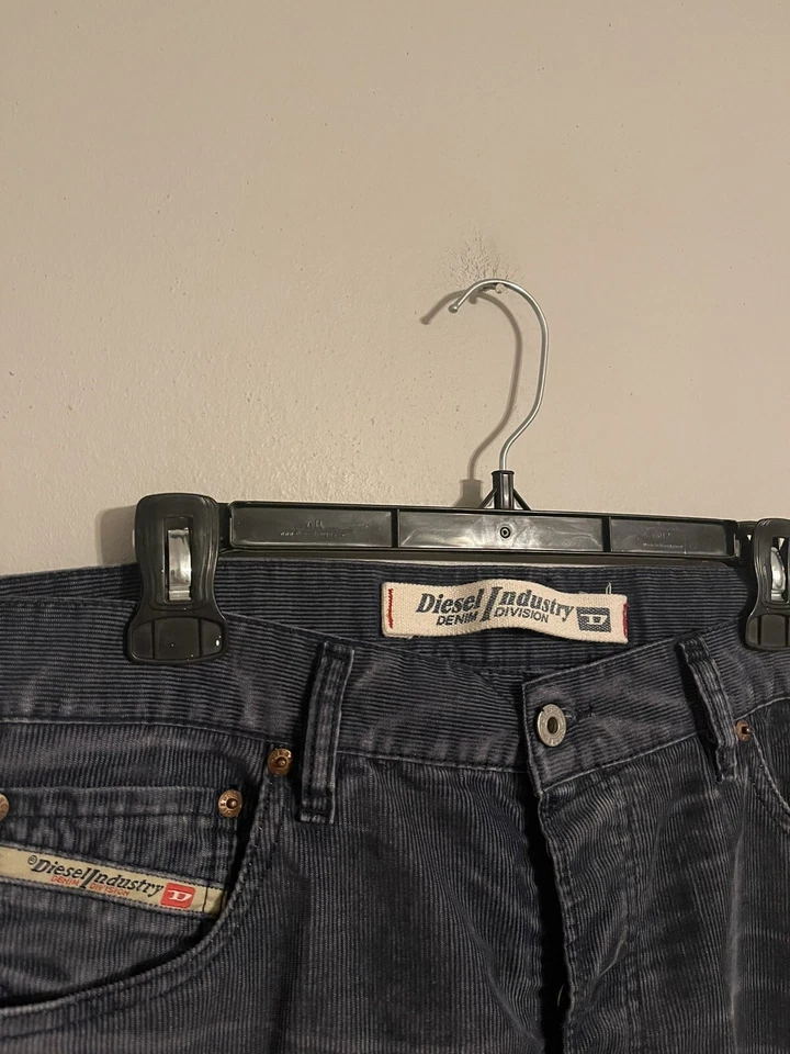 Pantalones de pana Diesel Industries Made in Italy Kratt Button Fly gris - 36 para hombre Foto 2 de 4