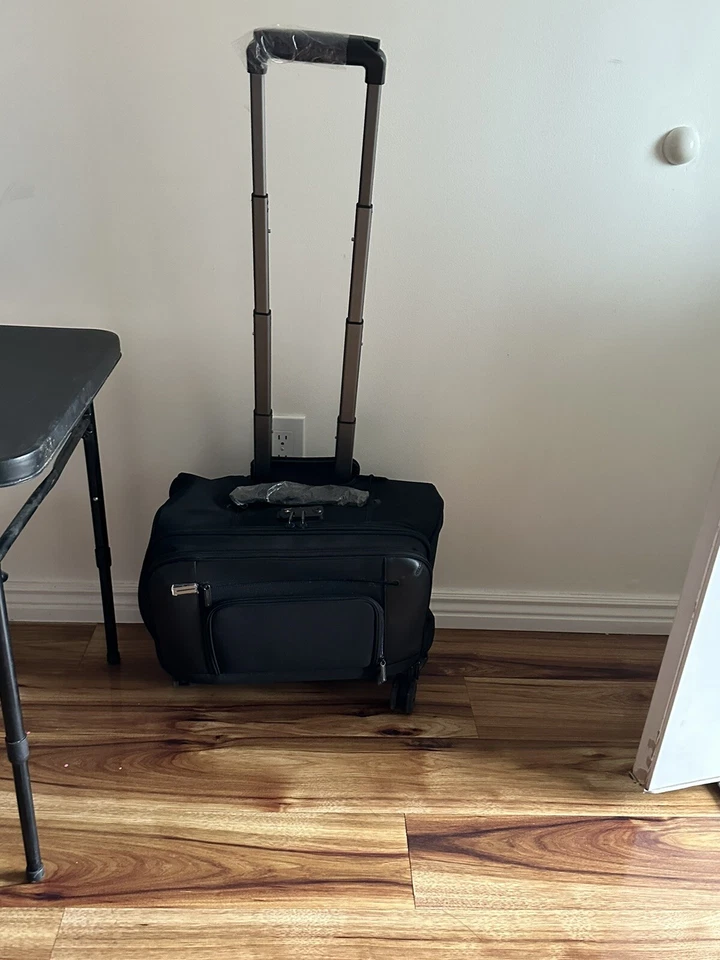 equipaje de mano zero halliburton Foto 2 de 4