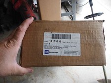 Sunroof Wind Deflector-deflector Gm Oem 19153939 Sunroof Wind Deflector-deflector Gm Oem 19153939